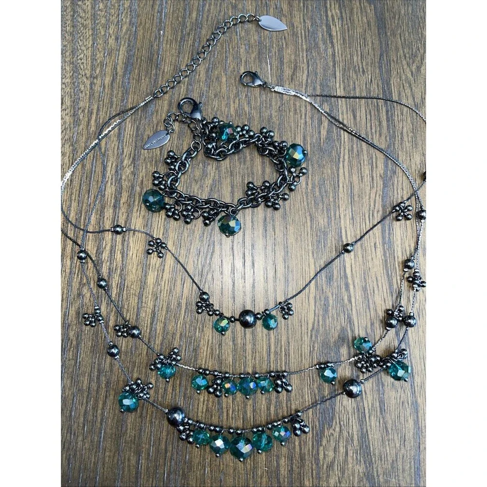 Coldwater Creek Necklace Bracelet Set Three Strand Metal/Glass Beads Glossy Blck